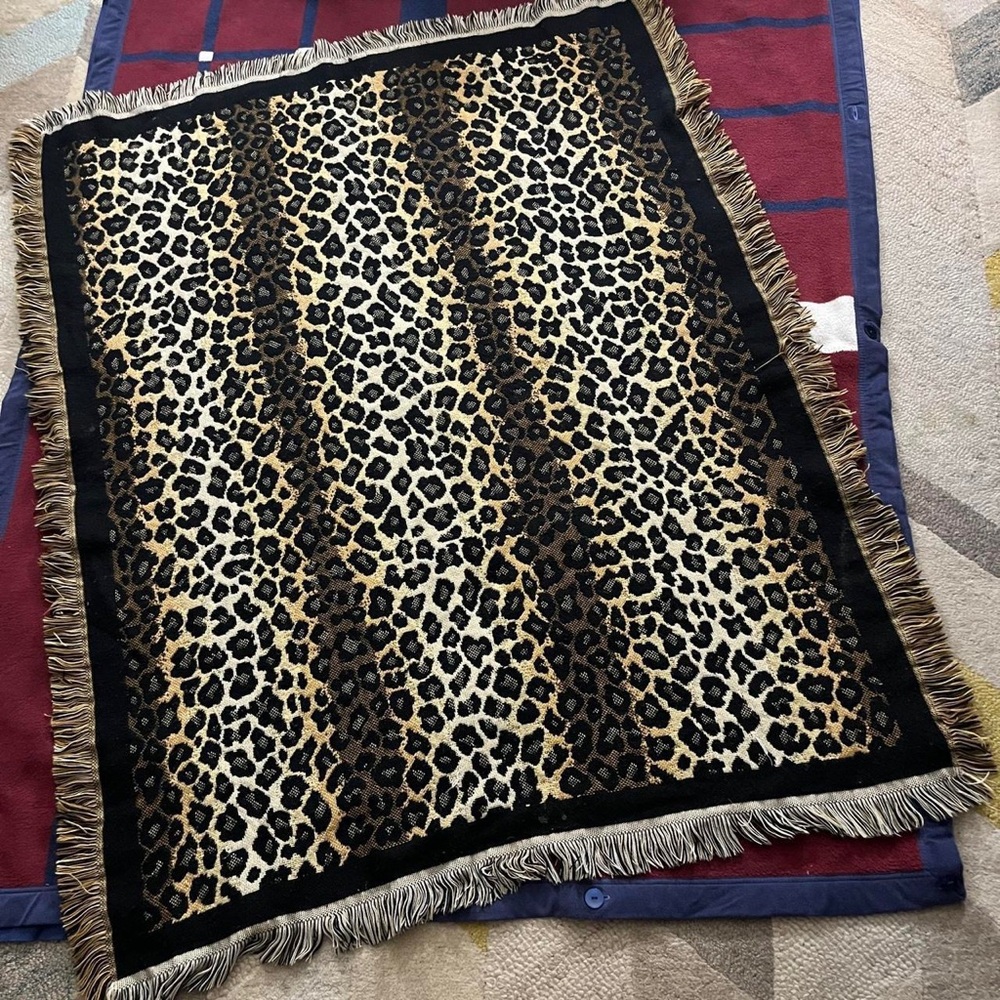 Animal Leopard print tapestry afghan rug fringe wall decor tan cream black Vtg